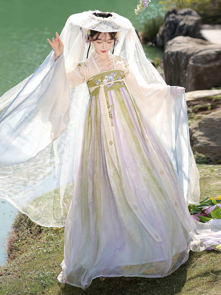 Women Spring Qixiong Shanqun Set with Wide Sleeves