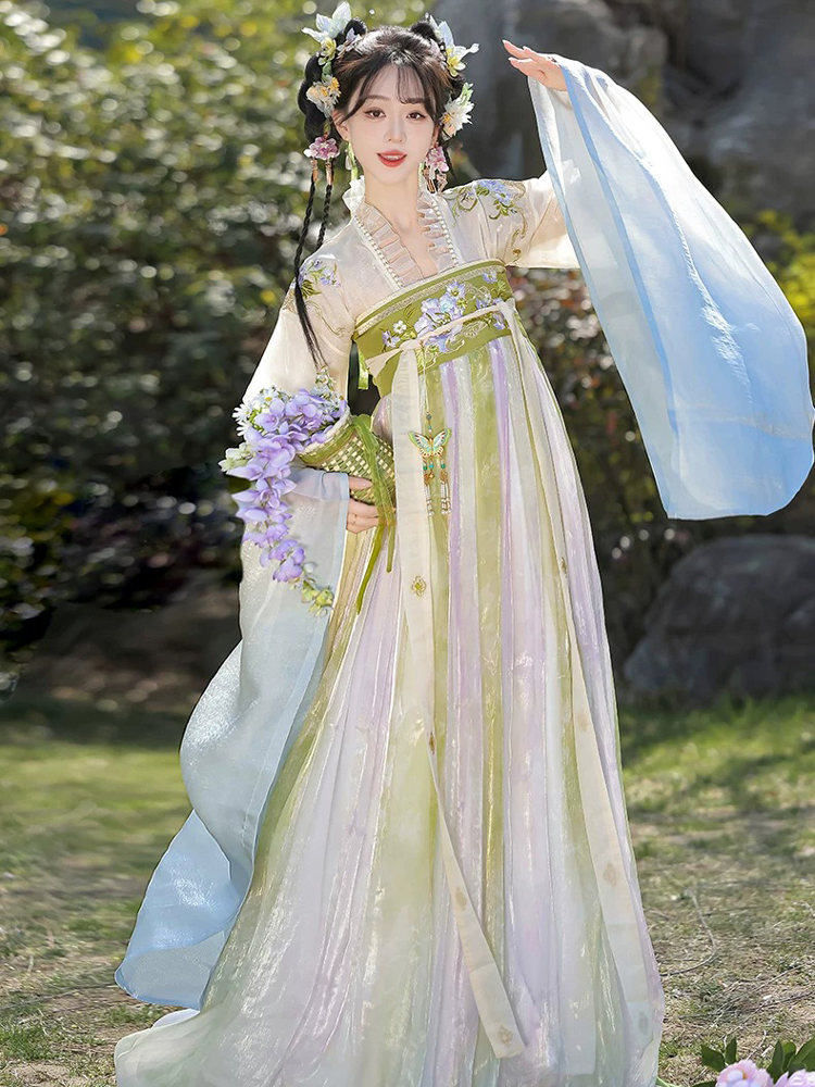 Women Spring Qixiong Shanqun Set with Wide Sleeves