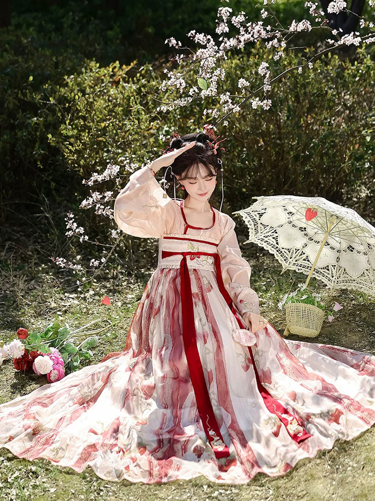 Women Tang Dynasty Hanfu Set Qixiong Style Strawberry Design Fresh Casual