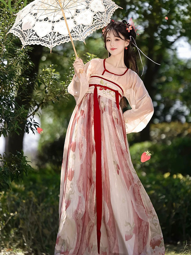 Women Tang Dynasty Hanfu Set Qixiong Style Strawberry Design Fresh Casual