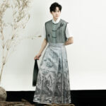 Men Ming Dynasty Hanfu Modern Style Ma Mian Silver Skirt