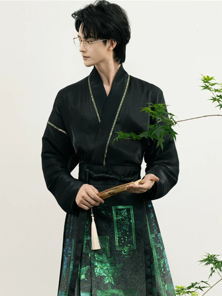 Modern Men Hanfu Ming Dynasty Style Ma Mian Skirt in Green