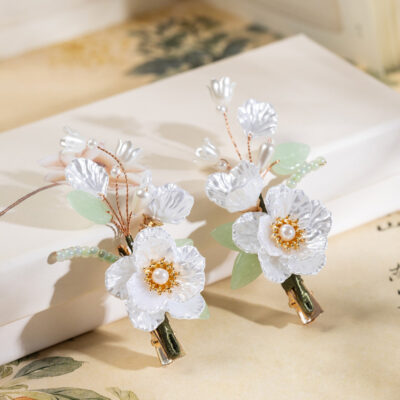 Women Classic Camellia Hair Clips Cute and Fresh Style