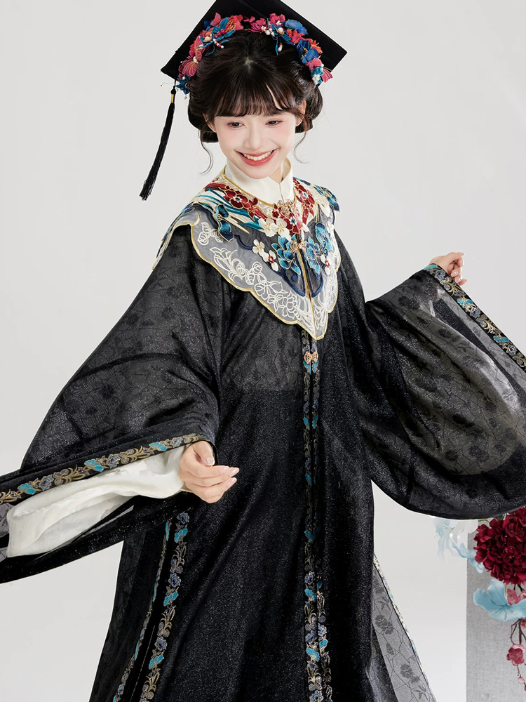Women Ming Dynasty style Hanfu Scholar's Robe Set with Yujian Mamian Skirt