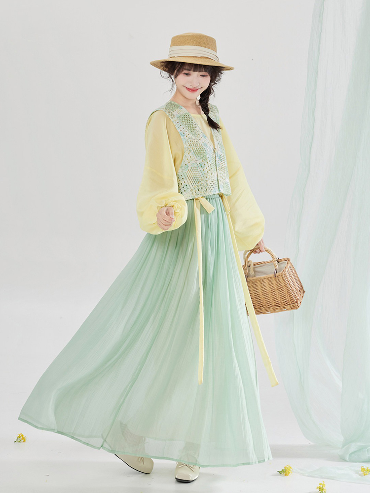 Women Spring Tang-Style Hanfu Round-Neck Top for Casual Everyday Wear
