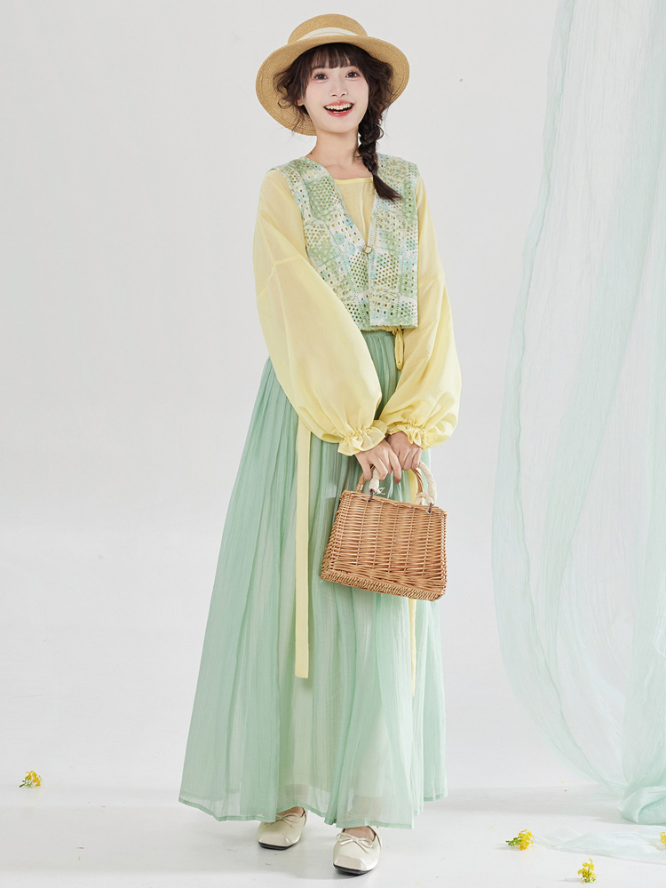 Women Spring Tang-Style Hanfu Round-Neck Top for Casual Everyday Wear