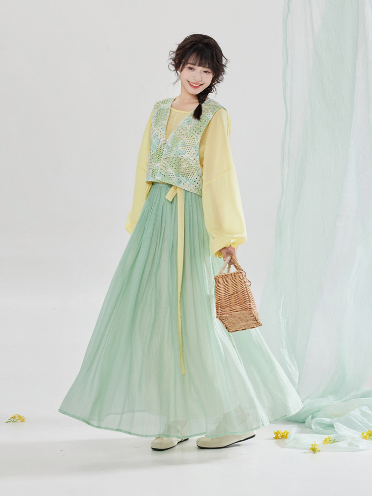 Women Spring Tang-Style Hanfu Round-Neck Top for Casual Everyday Wear