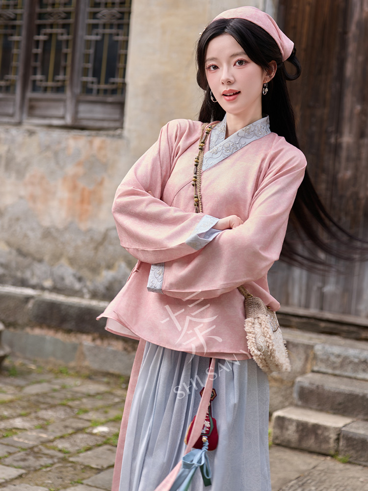 Ming Dynasty Daily Women Hanfu from the Drama The Heir