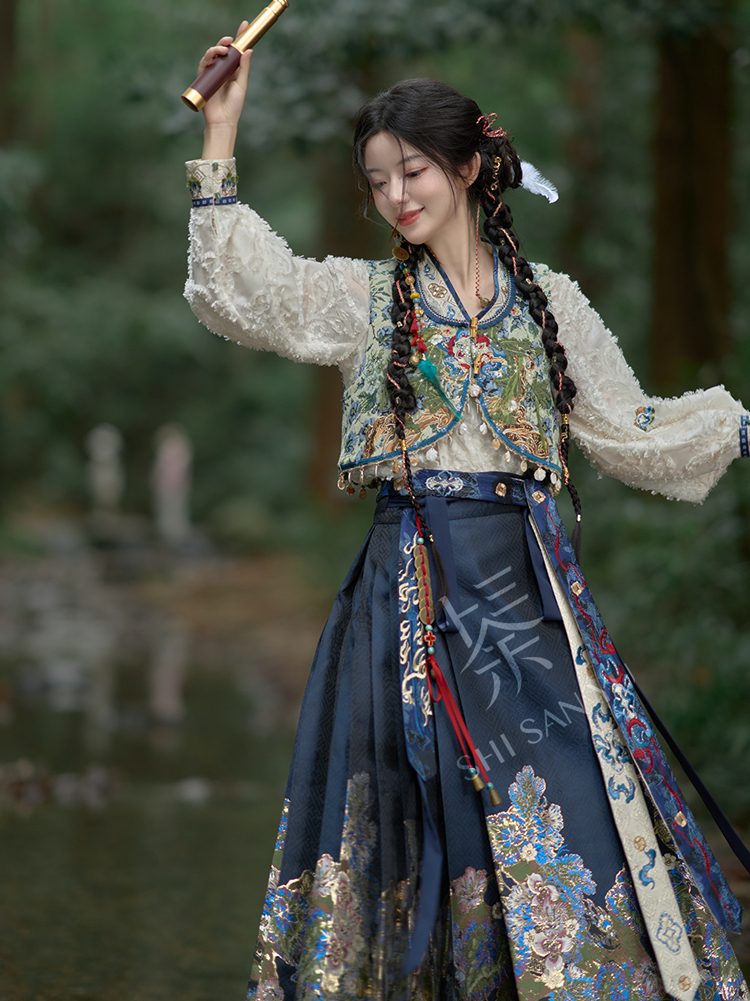 Ming Dynasty Style Women Set Unique Style The Lost Tomb Theme