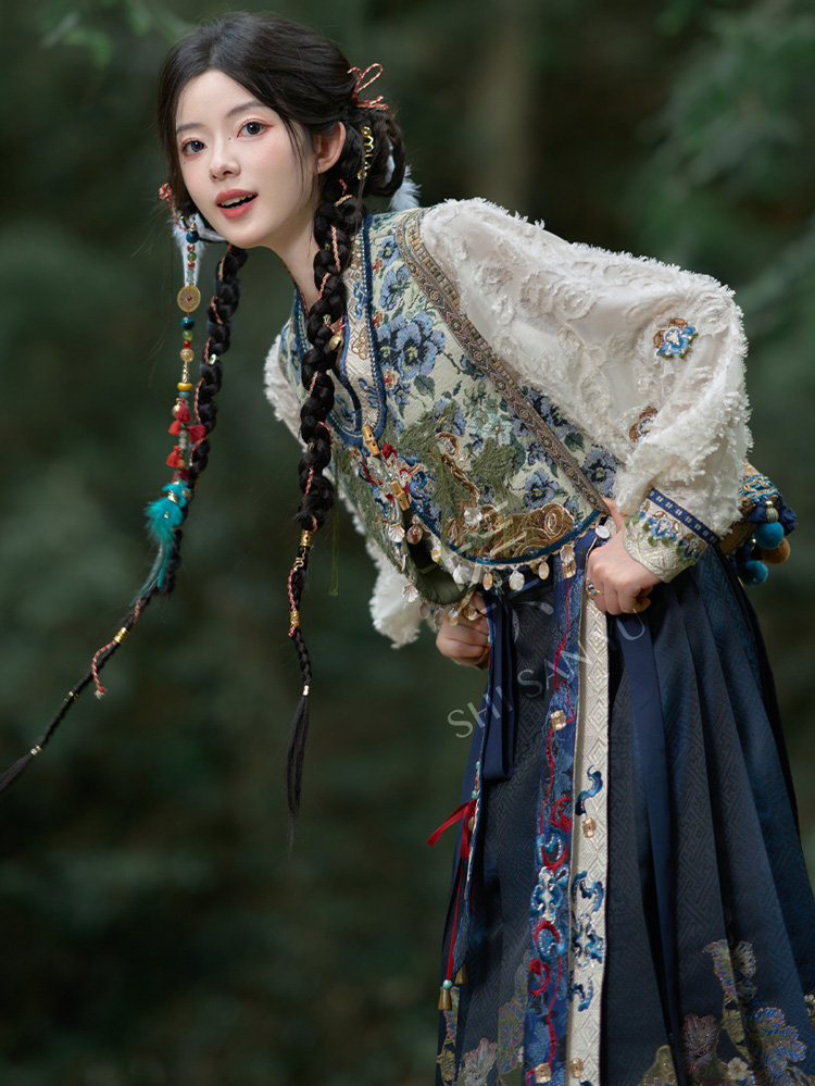 Ming Dynasty Style Women Set Unique Style The Lost Tomb Theme