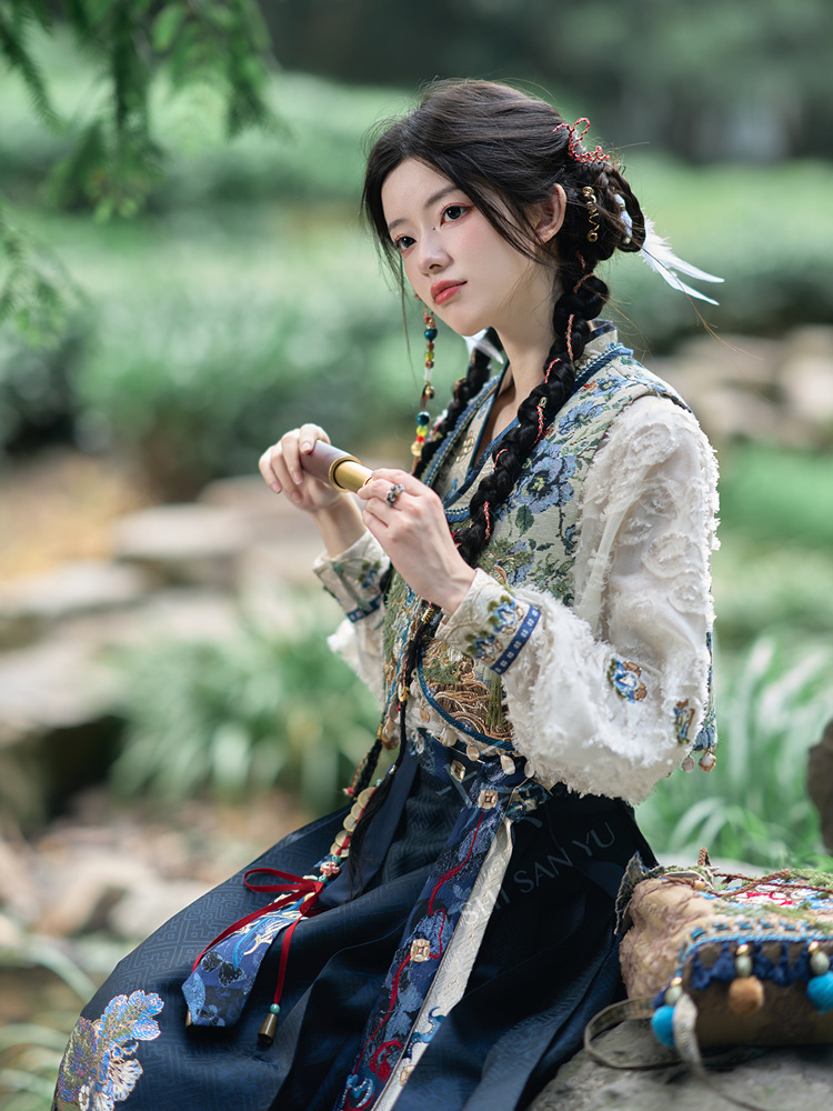 Ming Dynasty Style Women Set Unique Style The Lost Tomb Theme