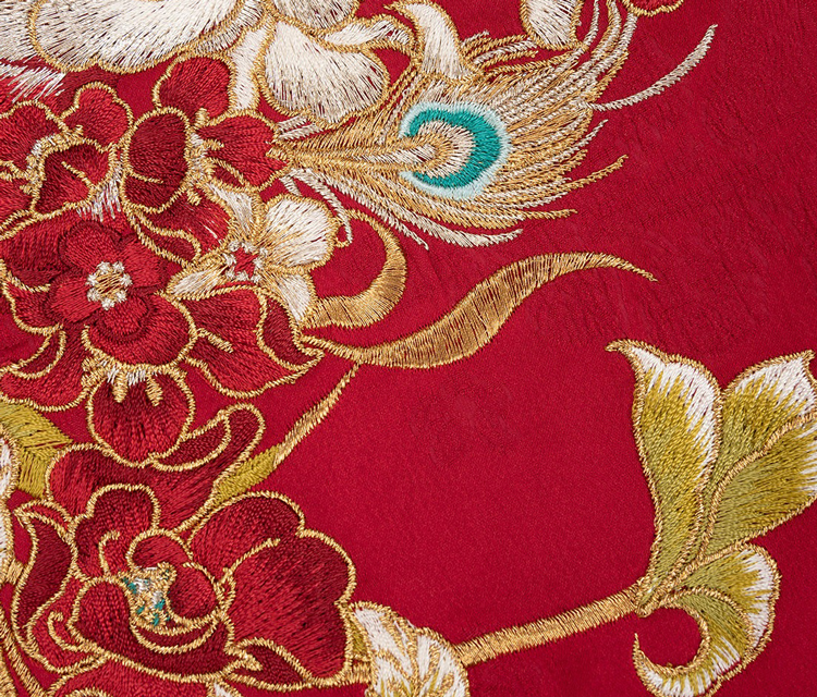 Women Wedding Attire Red Traditional Qipao Gown Paired with Yunjian