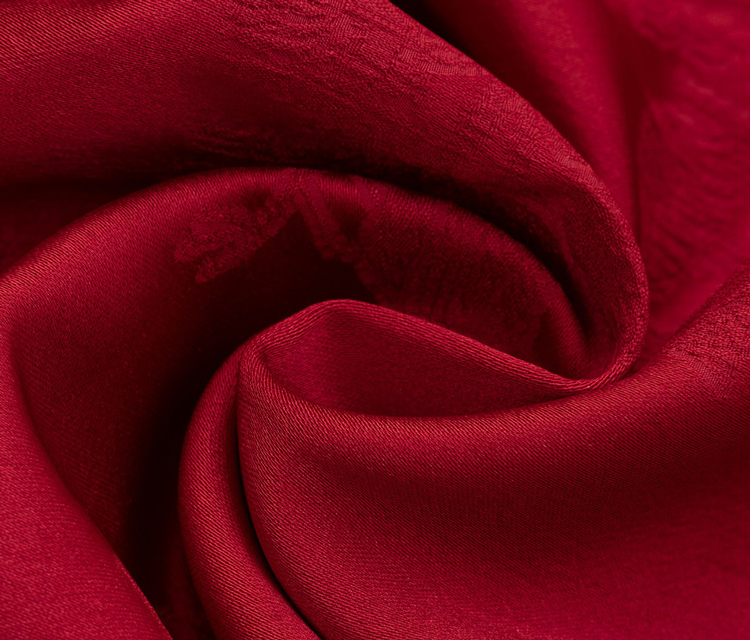 Women Wedding Attire Red Traditional Qipao Gown Paired with Yunjian